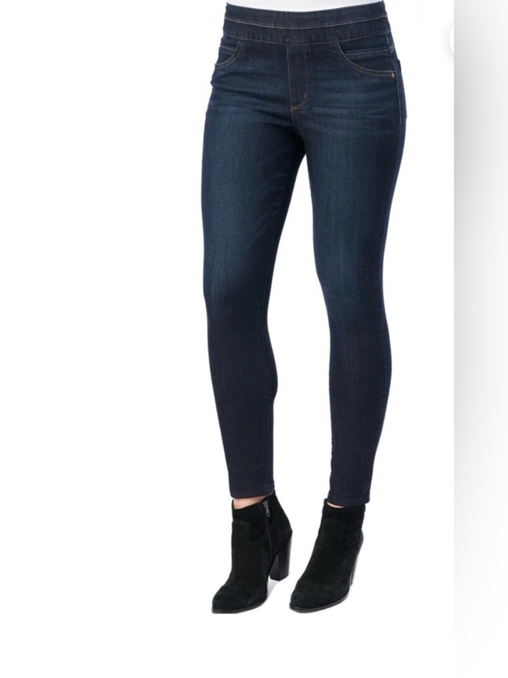 Democracy “AB” Solution Indigo Pull on Glider
Ankle Length Jeans -Size 4